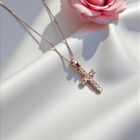 Златно колие с кръстче от 18К розово злато и диаманти I Gioielli del Sole