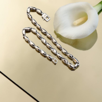 Златна гривна от бяло злато