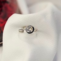 Златен пръстен от бяло злато с циркони Орбита