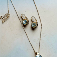 Колие и обеци 