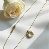 Комплект обеци и колие Luce Quadrata