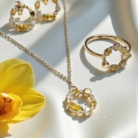 Златно колие с жълти циркони Novello