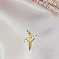 Златен кръст със Св. Бенедикт