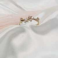 Златен пръстен Романтичен букет с циркони