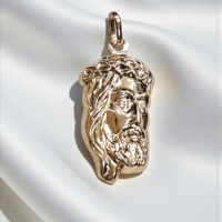 Златен медальон 