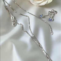 Комплект обеци и колие от бяло злато с Танзанит