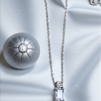 Златно колие с Аквамарин и диамант от 18К бяло злато I Gioielli del Sole