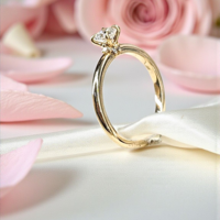 Златен пръстен с диаманти IGI сертификат