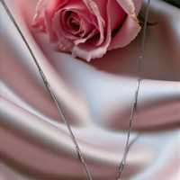 Златно  колие сърце от бяло злато