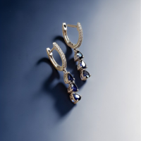 Златни обециСапфирена Елегантност I GIOIELLI DEL SOLE