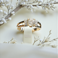 Златен пръстен с циркони