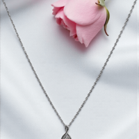 Златно колие