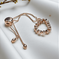 Гривна от розово злато и диаманти