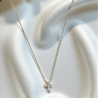 Златно колие с кръстче от 18К злато и диаманти I Gioielli del Sole