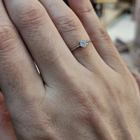 Златен  пръстен от бяло злато с цирконий