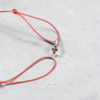 Гривна с елемент от 18К злато и рубини