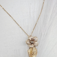 Златно колие  