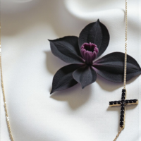 Златно колие 