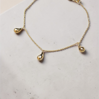 Златна гривна с диаманти 