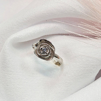 Златен пръстен от бяло злато Роза