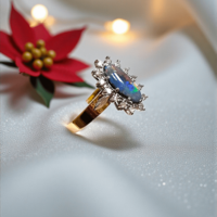 Златен пръстен с Опал и диаманти