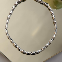 Златна гривна от бяло злато