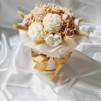 Авторски букет „Sand Bloom Harmony“