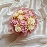 Авторски букет „Blush Petal Harmony“