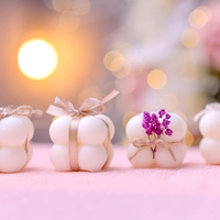 Бабъл свещ – нежна декорация за всеки повод