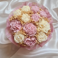 Авторски букет „Blush Petal Harmony“