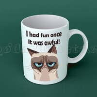 Бяла керамична чаша - Grumpy Cat 45