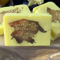 Натурален сапун с аромат на Дюля