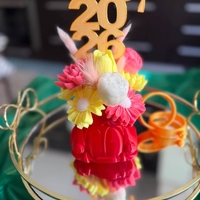 3D количка аранжирана със сапунени цветя идеален подарък за всеки повод