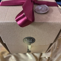 Свещ в стъклен буркан с фигура на Исус Христос