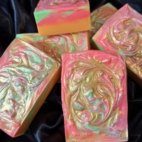 Домашен сапун с аромат на печена ябълка канела и портокал