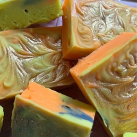 Ръчно изработен сапун “Печена ябълка и канела