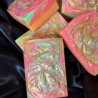 Домашен сапун с аромат на печена ябълка канела и портокал