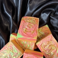 Домашен сапун с аромат на печена ябълка канела и портокал