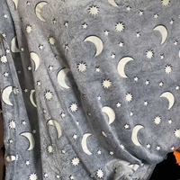 Детско одеяло, светещо в тъмното