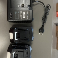 Акумулаторен тример 28V с две батерии 3000mAh