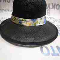 дамска шапка