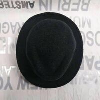 мъжка шапка