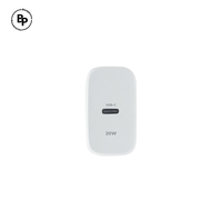 Адаптер Maxlife MXTC-10 Гнездо USB-C (20W) White