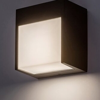 Модерен черен LED аплик Balimo 12W – елегантно фасадно осветление с естествена светлина