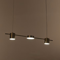 LED полилей „Golden Rings“ – модерно осветление с дистанционно управление