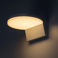 Стилно външно осветлено тяло Batida 9W с регулируема цветна температура