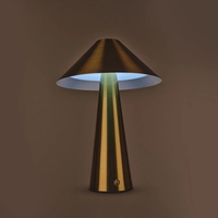 Настолна LED лампа с touch управление и USB порт – мат злато