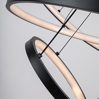 Модерен LED полилей 90W – черен метал, регулируема светлина и дистанционно управление