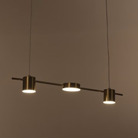 LED полилей „Golden Rings“ – модерно осветление с дистанционно управление