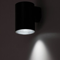 Компактен външен LED аплик Urfa 9W с регулируема светлина – стилен, модерен и защитен